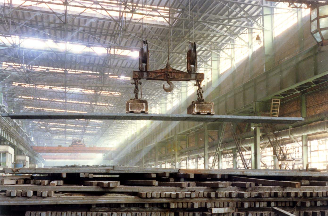 MW12 Bộ nâng từ tính an toàn và đáng tin cậy cho thanh cốt thép và các bộ phận